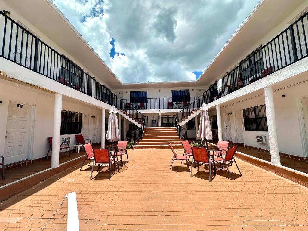 Napoli Belmar Resort