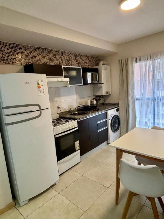 Departamento moderno en zona estratégica, cerca de todo - 1