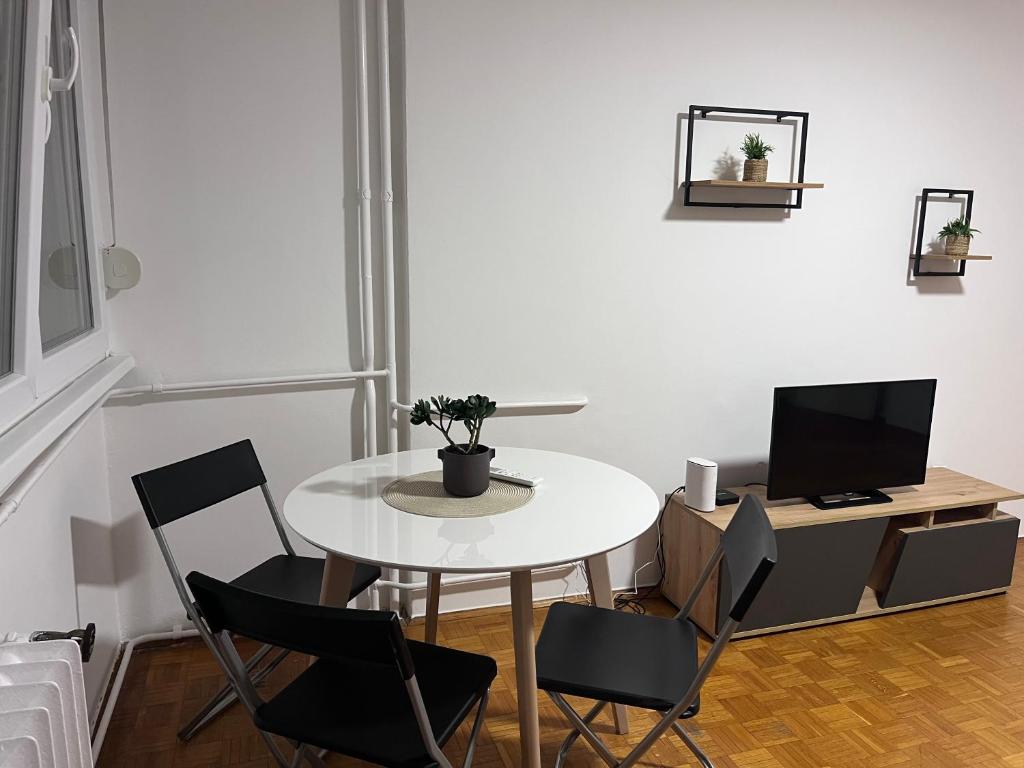 Confluence Apartment - 2