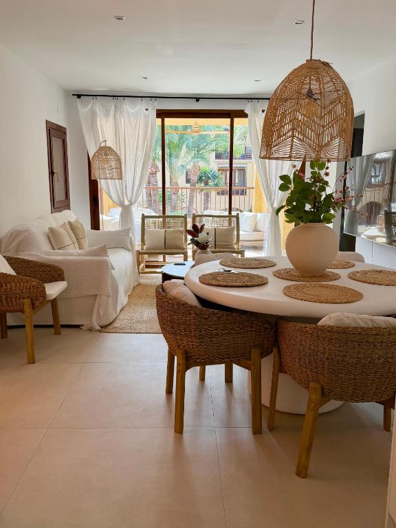 ALTEA BeachFront Bliss - 5