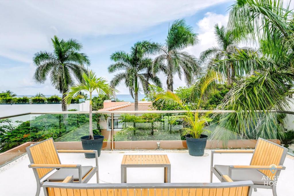 Playacar Paradise Pool Patio Steps To Beach - 2