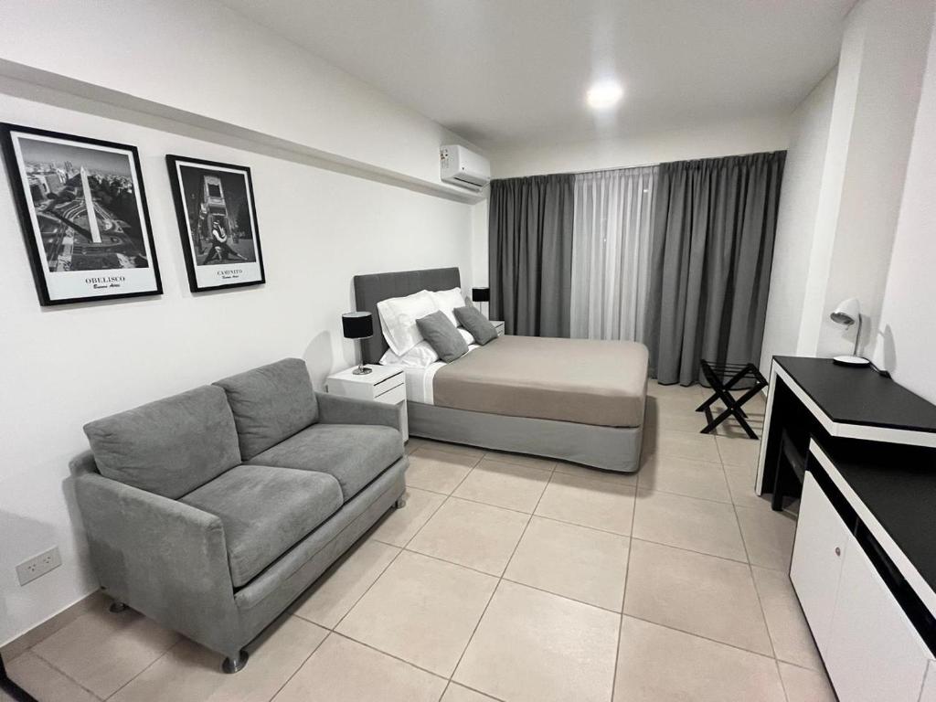 Spot Studios 703 - 1