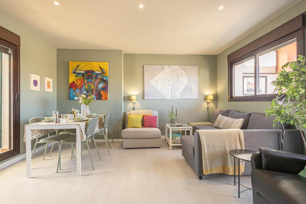 Luxury Cala Blanca Walking To Beach - Happy Rentals - 3