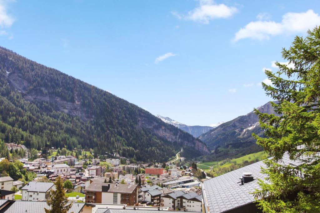 Appartement lumineux avec superbe terrasse et vue - 1