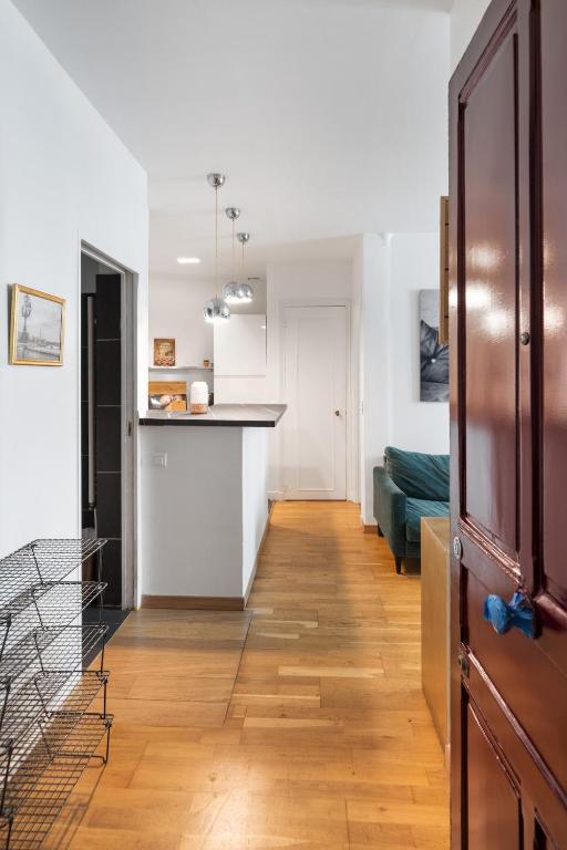 Eiffel Tower Apartment - Parc des Princes - Paris - 3