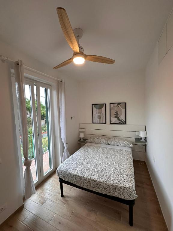 Renovated three-room apartment with balcony in Tormarancia - 2