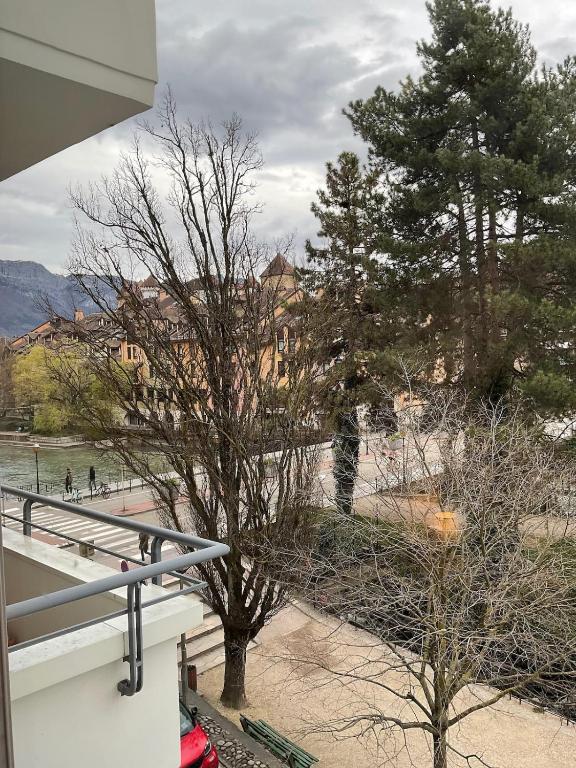 T3 69 m2 Small secure parking, Old Town entrance - 4