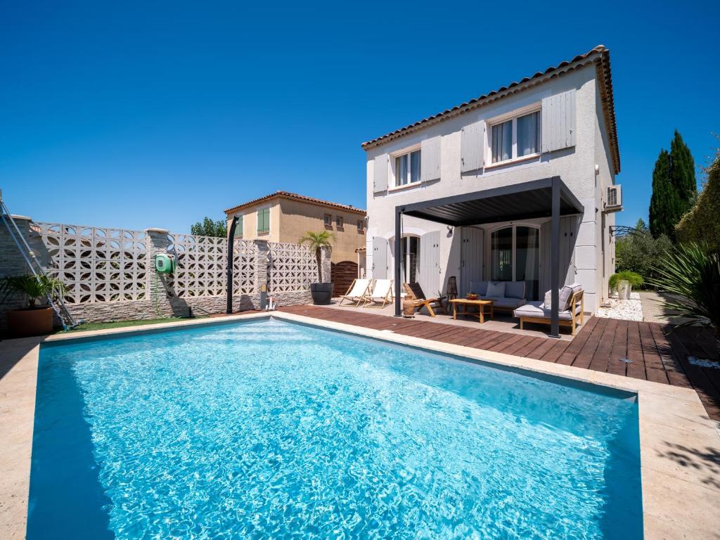 Magnifique villa avec piscine,climatisation, terrasse idéal pour 6 personnes - 3