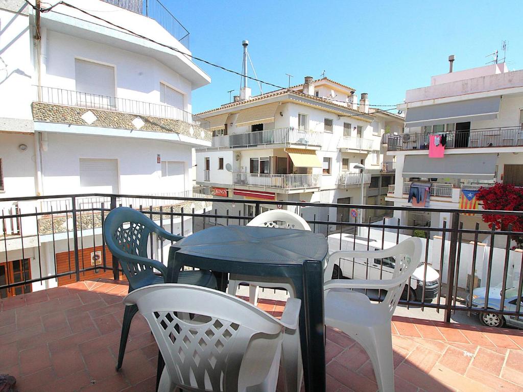 Apartamento céntrico, luminoso a 100m de la playa con balcón y wifi (01/06-30/09) - ES-228-3 - 1