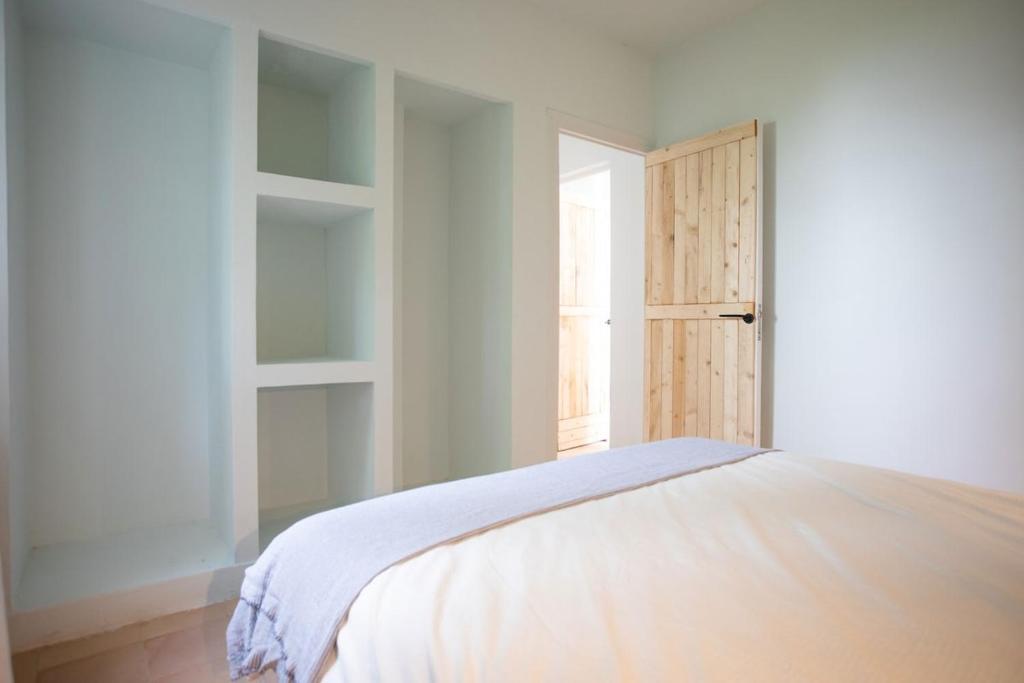 Romantic Sea Views on the Costa Brava - 3