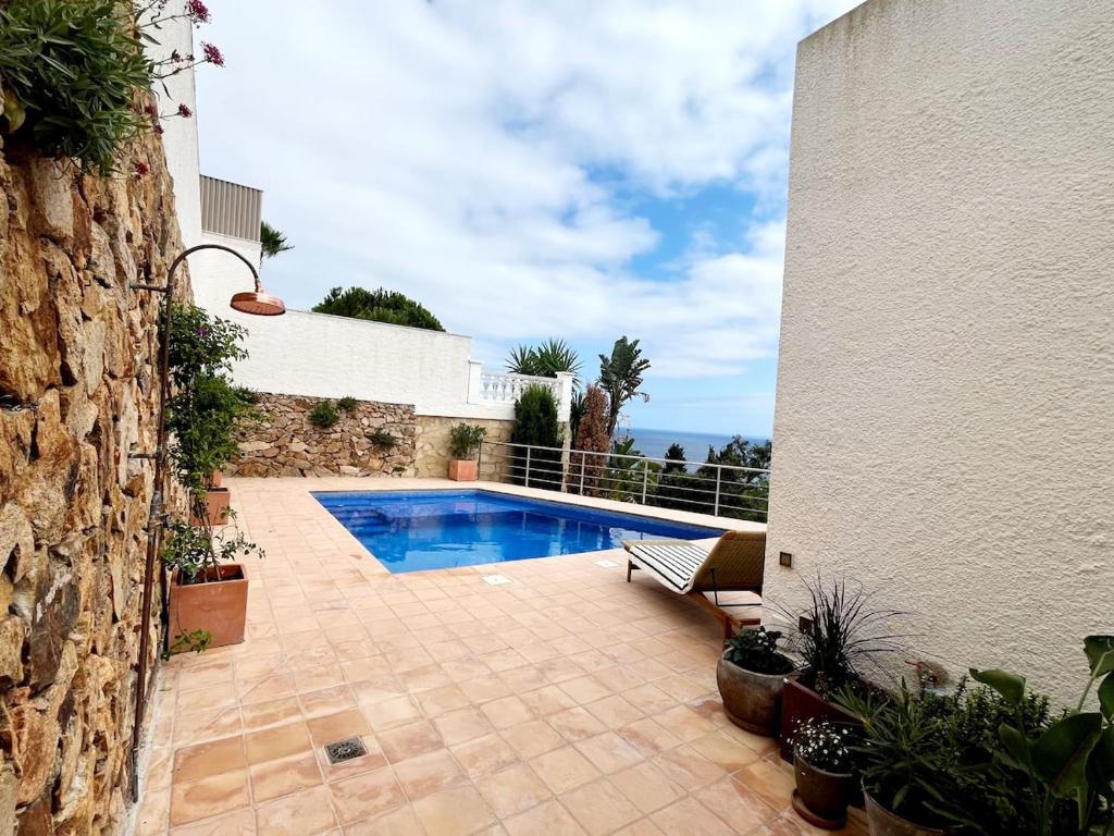 Romantic Sea Views on the Costa Brava - 5