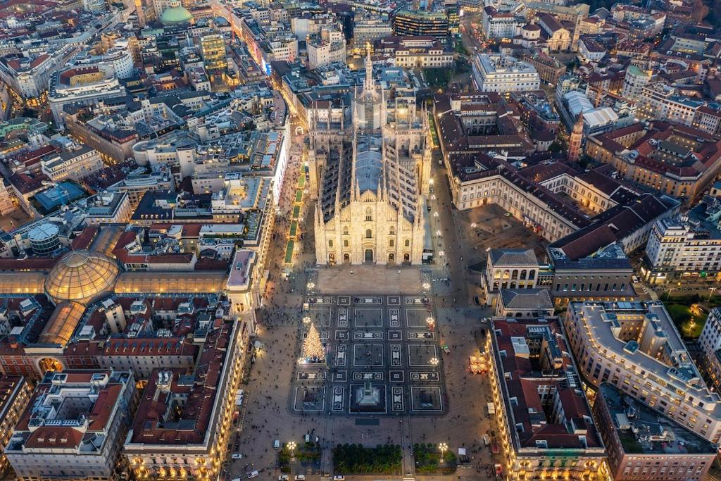 Duomo 15 min walk - Historic Center - 2 Bedrooms with Terrace - 3