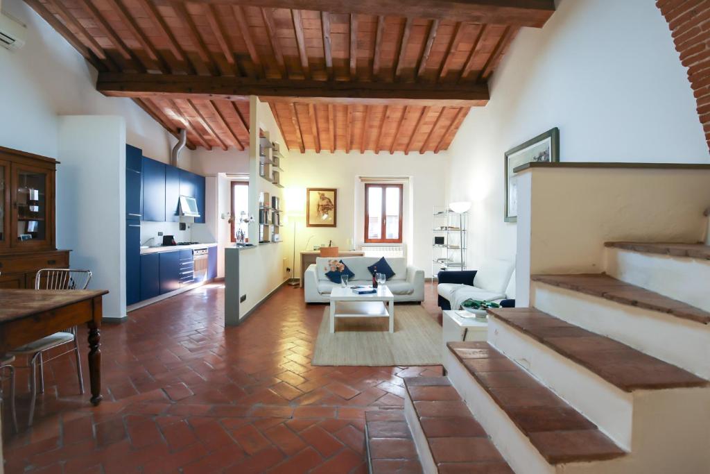 Signoria Lofted Apartment - 3