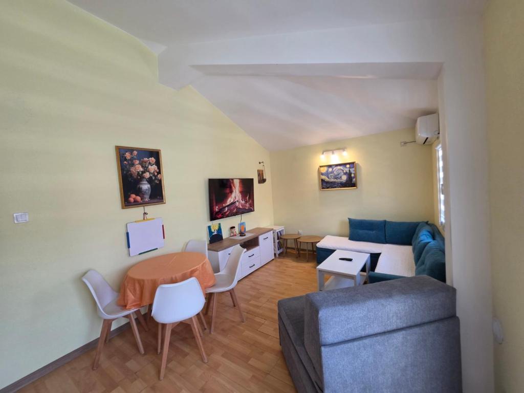 Apartment Iko Budva - 1