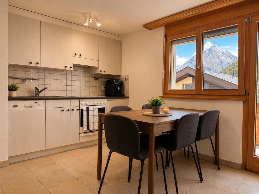 Sunny apartment in the heart of Saas-Fee - 5