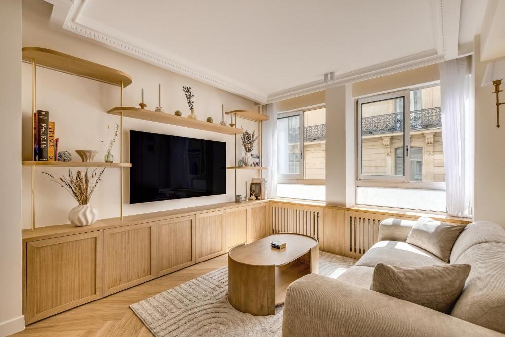 Pick A Flat's Apartement in Champs Elysées - Avenue Marceau - 5