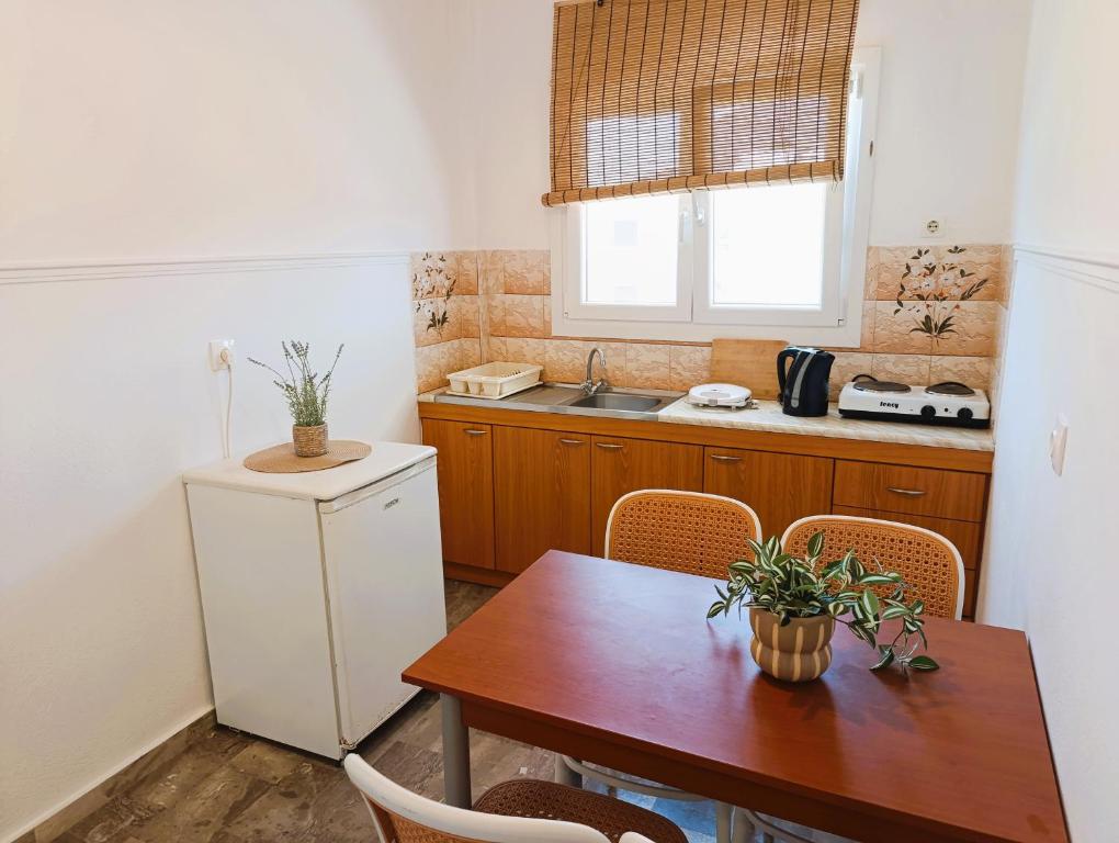 Ever Green beach Apartments — Kavos, Ionian Islands