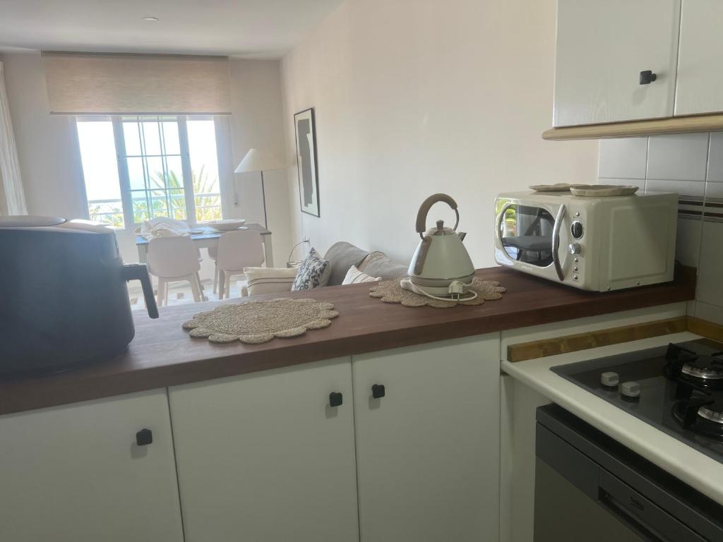 Apartamento LH Beach frente al mar - 4