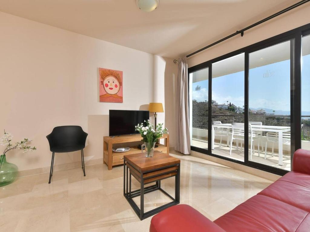 Apartamento con vistas al mar lateral en Torrox Costa - 2