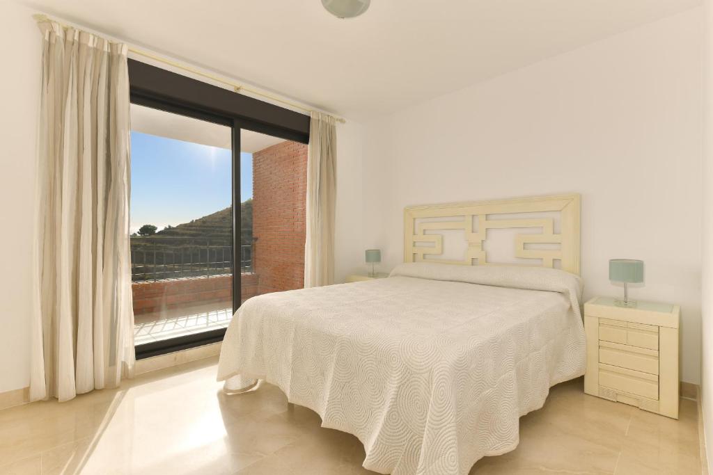 Exclusivo apartamento de 2 dormitorios vista mar lateral - 2