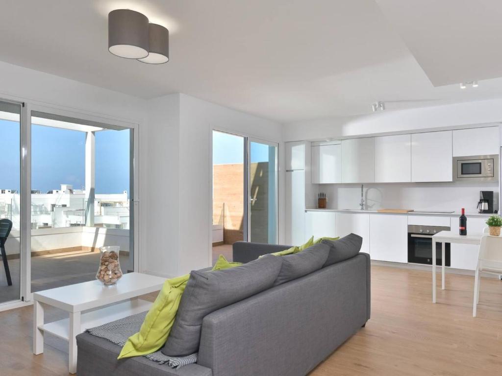 Apartamento de lujo vista mar en Torrox Costa - 2