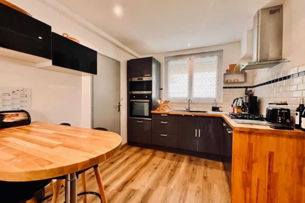 Spacious house in La Rochelle near the beaches - 2