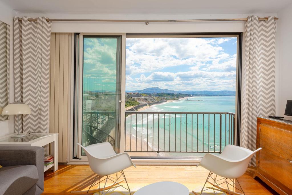 ELENA KEYWEEK Apartment sea view Biarritz downtown - 4