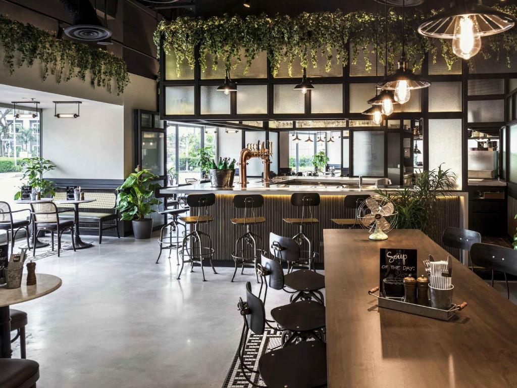 Bar/lounge