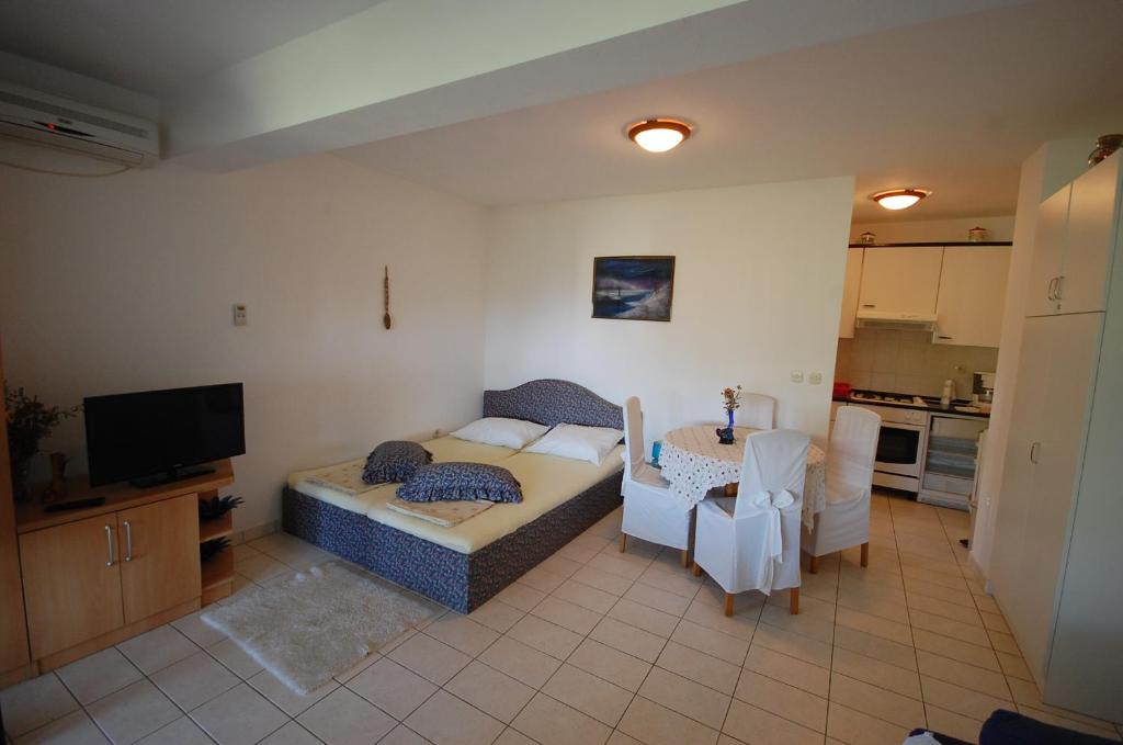 Apartmani Barica — Hotel in Krk Island