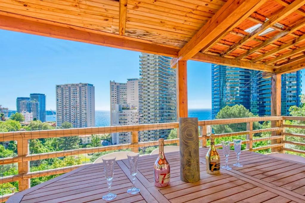 Villa Beausoleil parking - panoramic view - 5