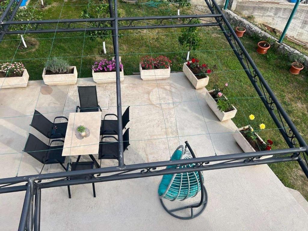 Sunny Hill - Parking - Fenced Garden - Luxury Loft - 2