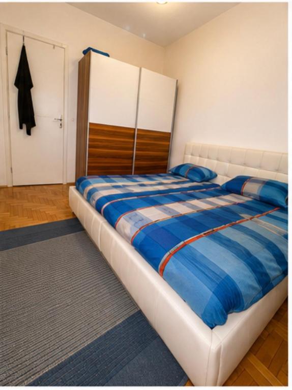 3 Room Apartment near Center in Zvezdara - 5