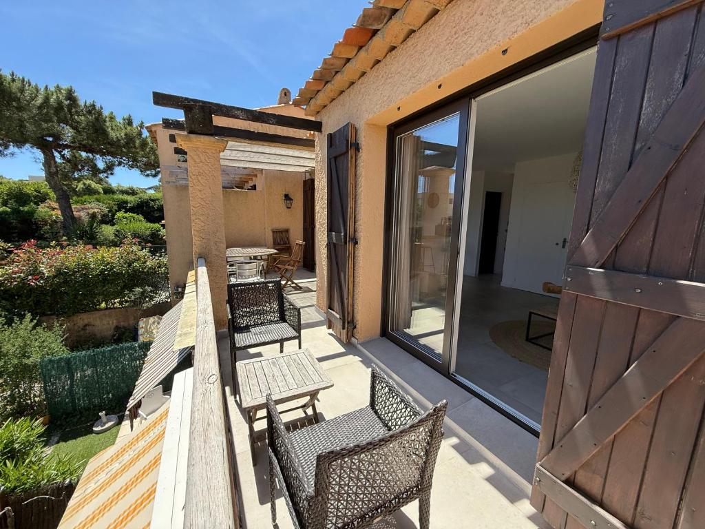 Appartement de vacances au calme absolu, vue mer. - 2