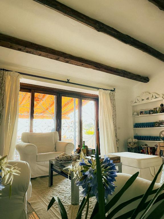Sardinian Luxury Hospitality - Villa Fuli Rooms and more - 2