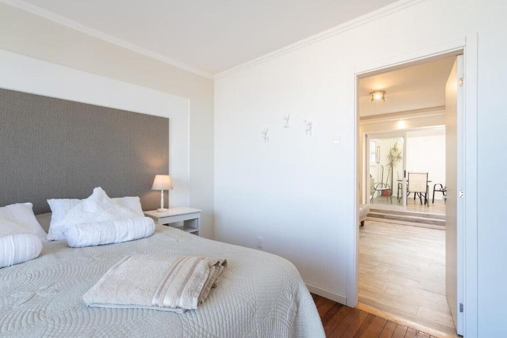 hermoso departamento con balcon - 3
