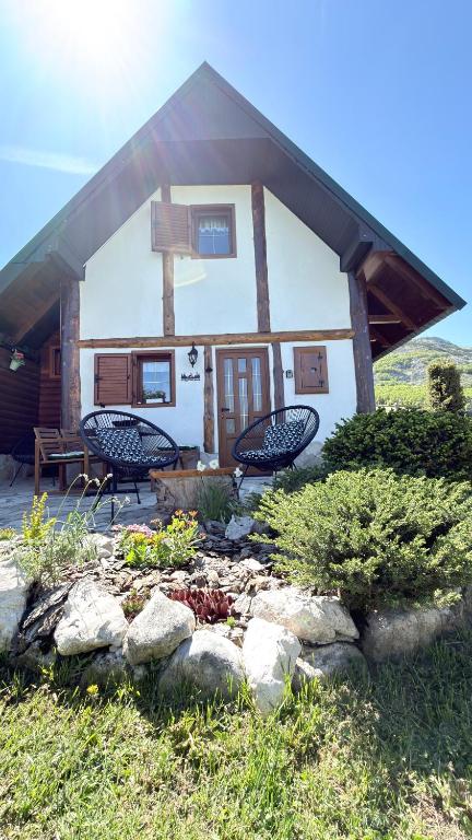 NV Mountain House - 4
