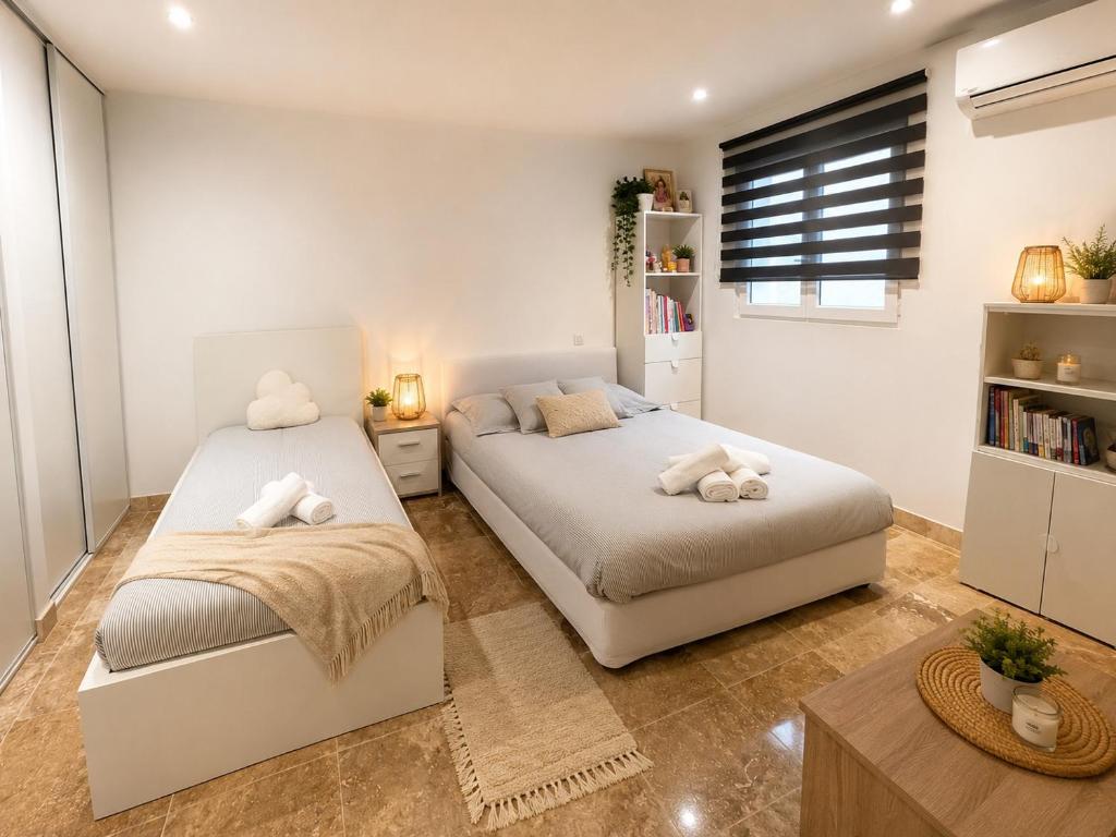 Superbe appartement, 2 chambres, 7 couchages, avec terrasse, proche centre ville et plages - 4