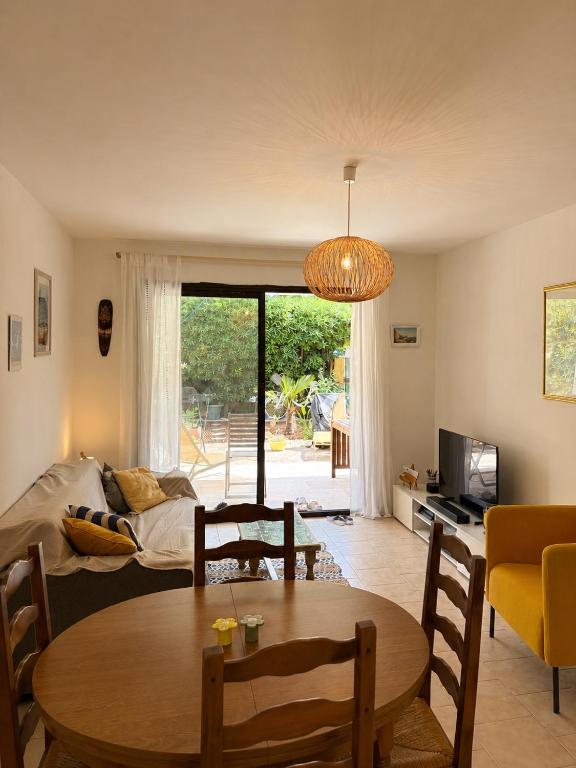 La cigale bleue - Garden level - 2
