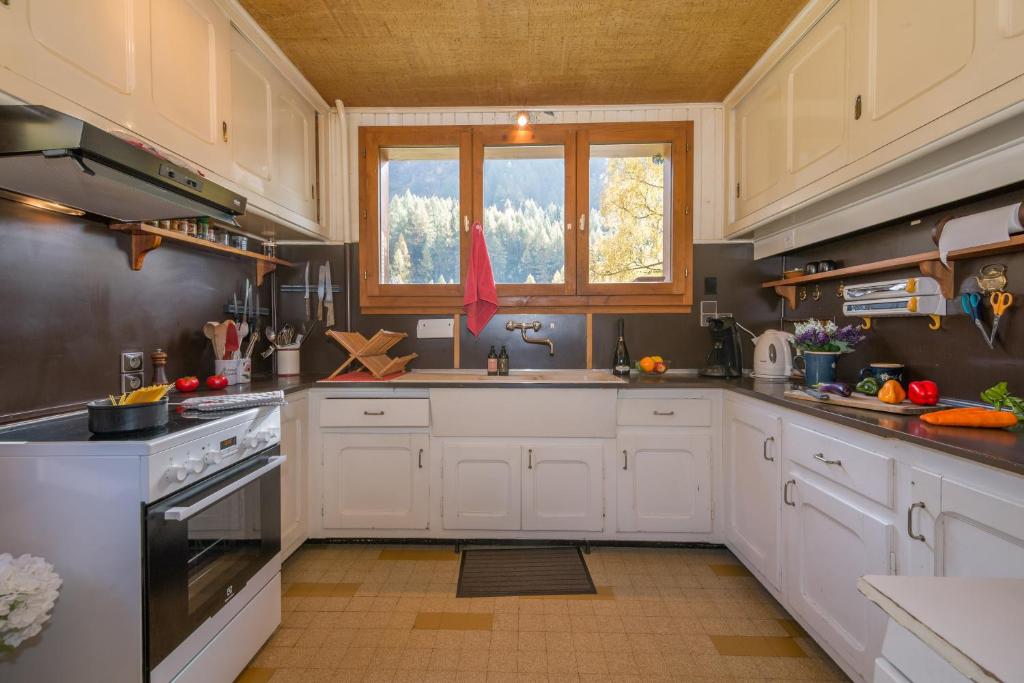 MontBlanc Alpine Ski & Sauna Retreat - Happy Rentals - 4