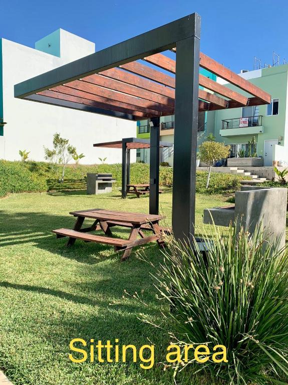 Rosarito pool & garden bar oXxo Farmacy - 2