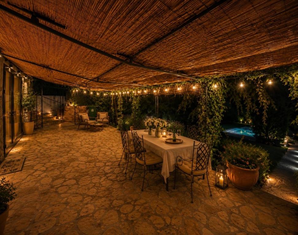 Private Pool Villa - One Group Only - Full Privacy - Garden & BBQ - 4