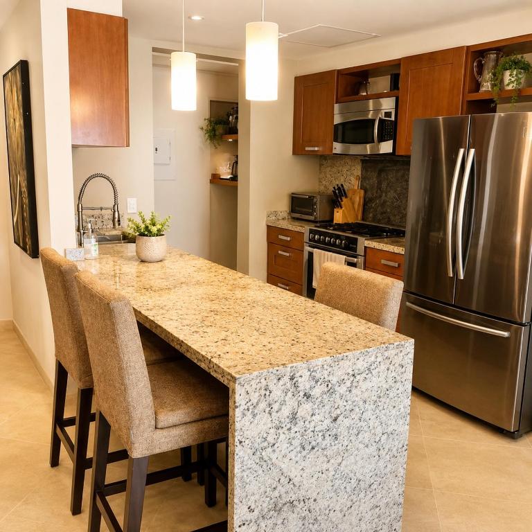 Luxury Beachfront Condo at Del Canto Residences - Amazing Views! - 2