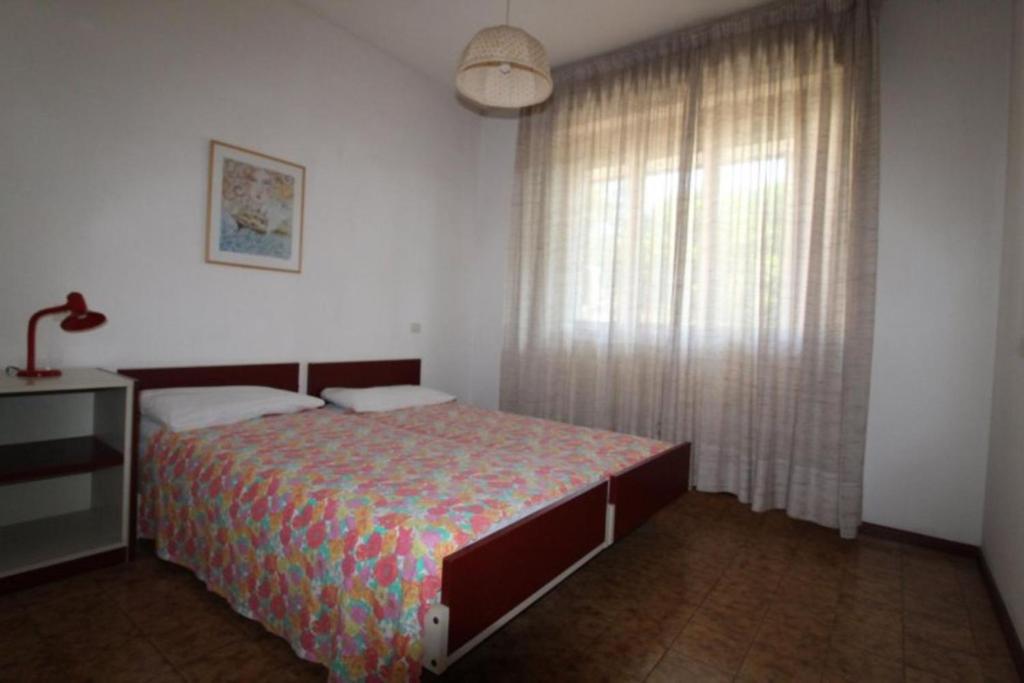 Beachside family villa with large, enclosed garden - 4