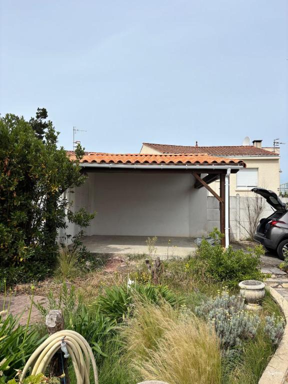Renovated house 150m from beach 400m city centre - 3