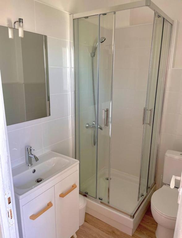 Furnished studio with sea and racecourse view - 4