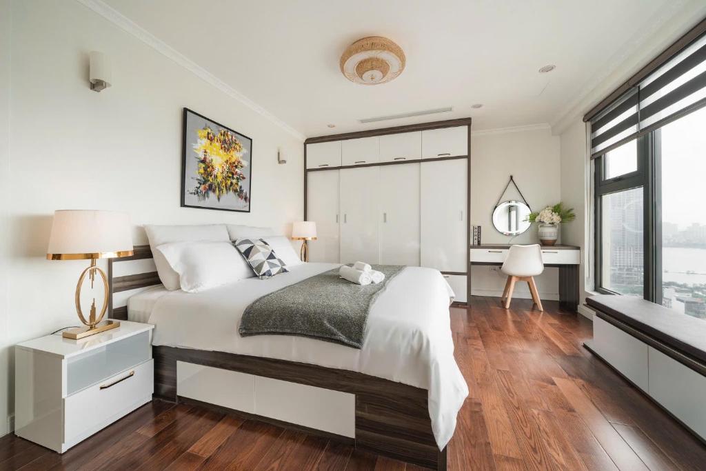 D.' Le Roi Soleil - Westlake Homestay Hanoi