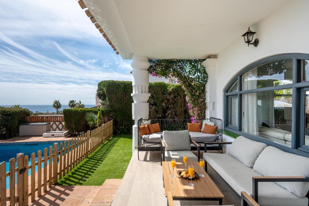 Villa Calahonda - Cozy Villa with Private Pool - 2