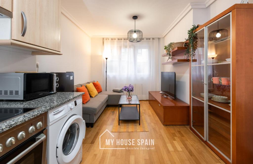 MyHouseSpain - Apartamento junto a Playa Poniente - 2