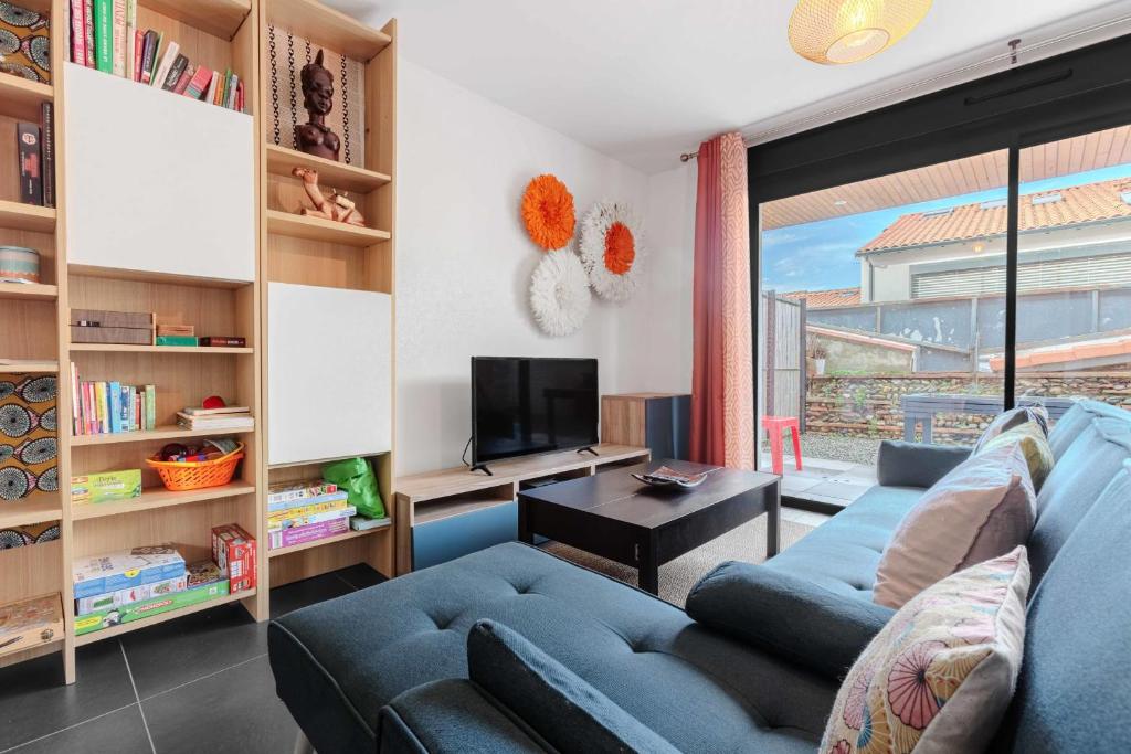 Modern townhouse with parking - 1