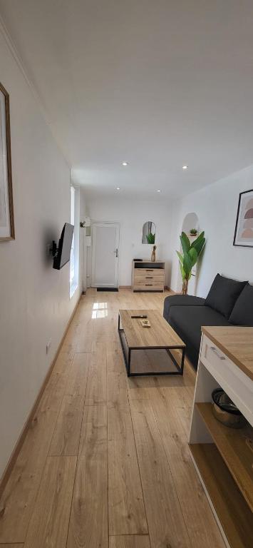 Cozy 1-bedroom apartment on Rue de la Préfecture - 4